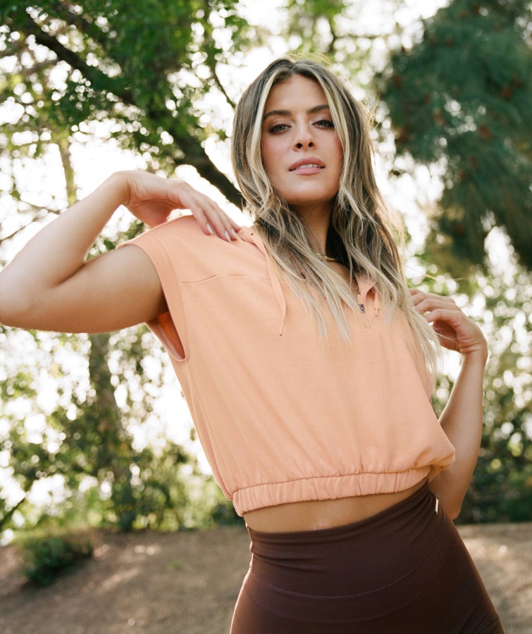 Gymshark Sunset Bej Whitney Cropped Cu Glugă Fără Mâneci